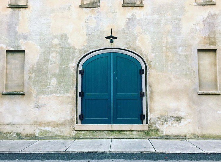 HahParking's tweet photo. We can find you parking near your favorite doors in Charleston...
📸@SaraSolaMae #hahparking #charleston #doorsofcharleston https://t.co/50r24psUX2