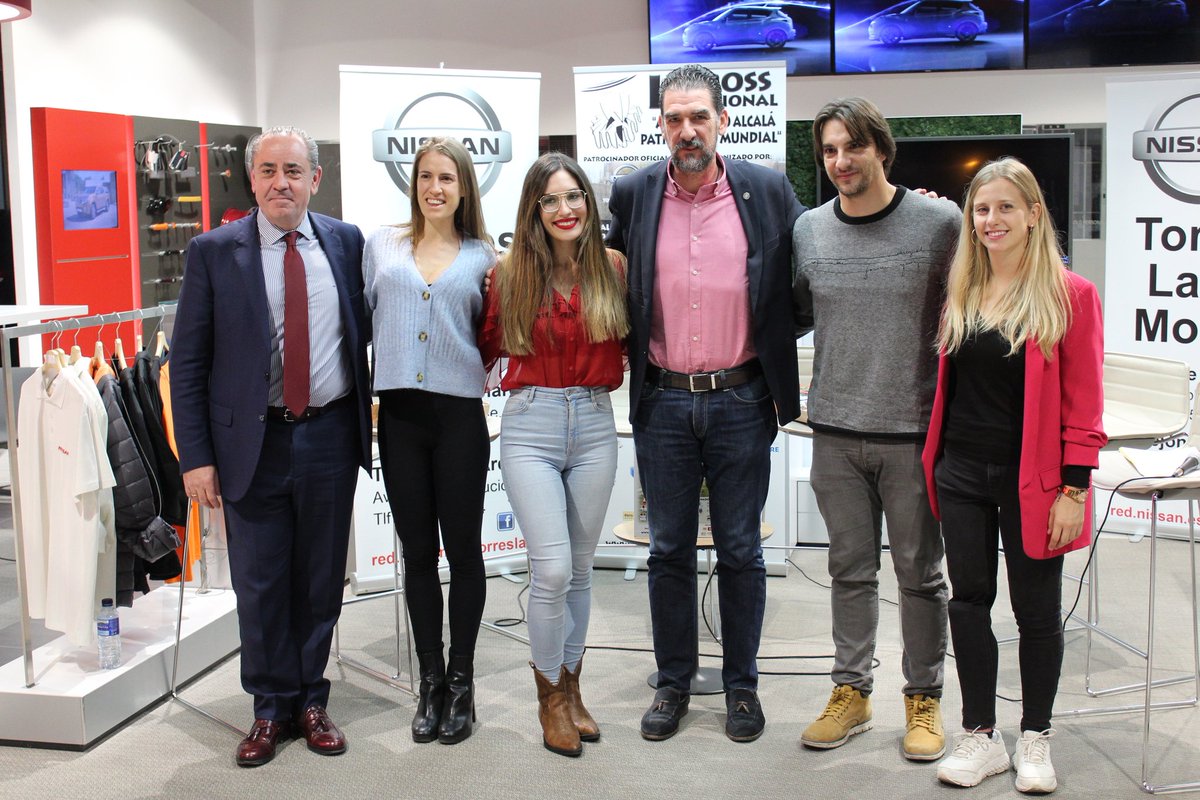 AytoAlcalaH's tweet photo. 🏃‍♂️ Esta tarde, @TorresLaraMotor ha acogido la presentación del II Cross Nacional "Aniversario Alcalá Patrimonio Mundial" con la participación del concejal @AlbertoBlazquez, @desivila98, @YaraPuebla y representantes @cervantesatl

#AlcaláEsDeporte https://t.co/cqxymrT6ZX