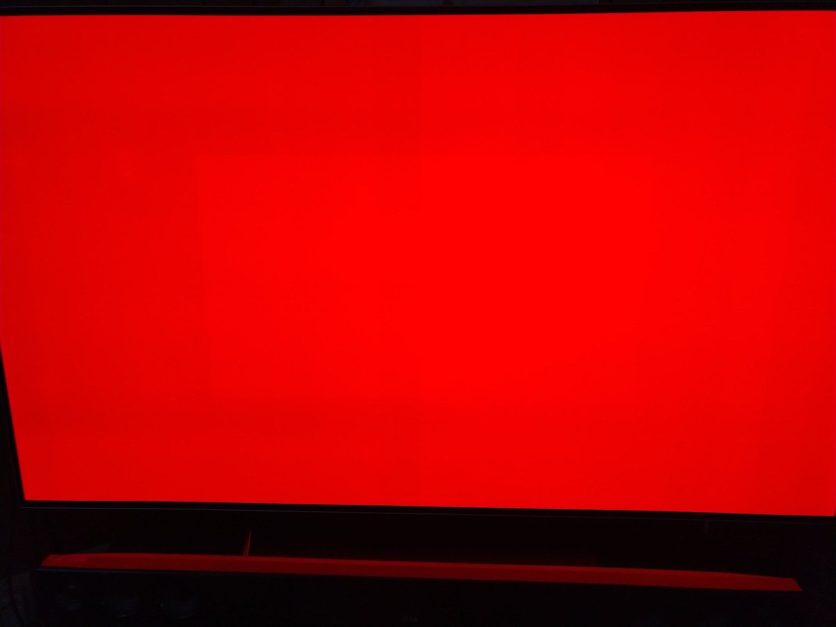 BrananJacobs's tweet photo. @LGUSSupport Another color https://t.co/sP5zWGUzuf