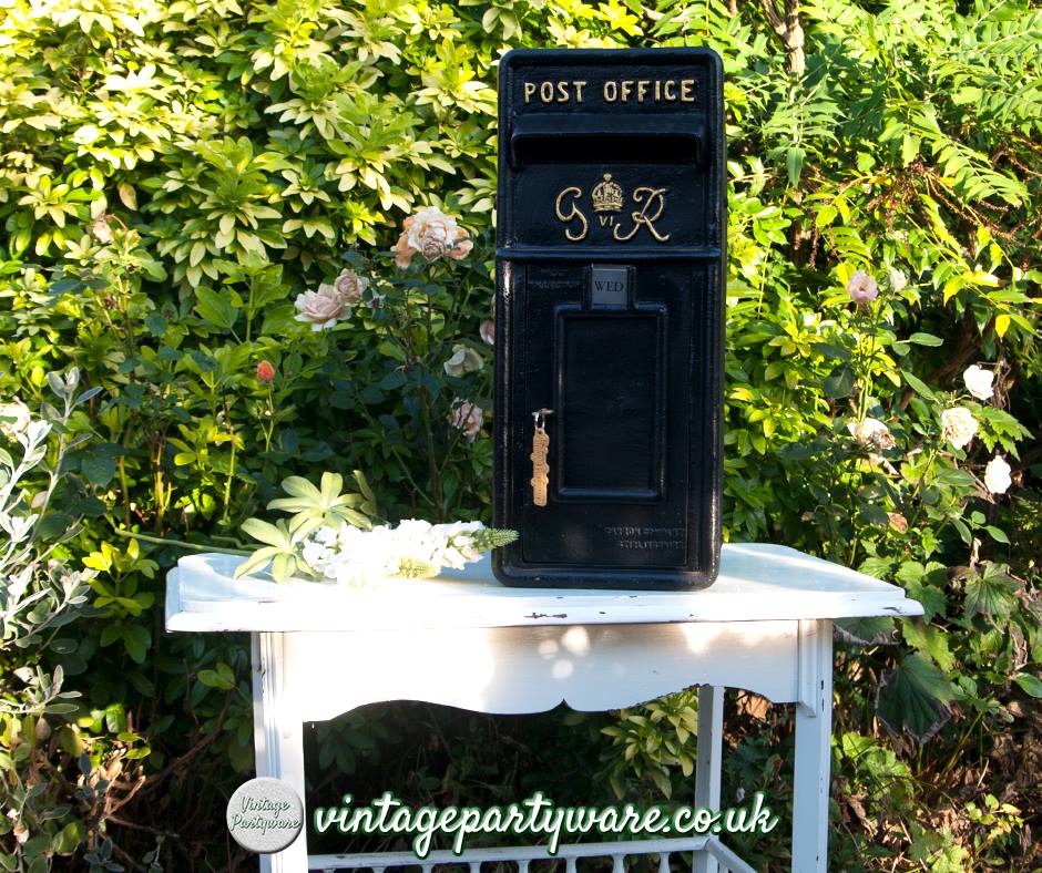 CWM_YEAW's tweet photo. Claim #free hire of one of @vintagepware's #RoyalMail #weddingpostboxes with bookings of £100 or more by mentioning the magazine on enquiry; a saving of £35.
Available in a variety of colours, to keep your cards and cash gifts safe and secure. https://t.co/xxFDDQrSmo #wedding https://t.co/Bvtf6LV7TY