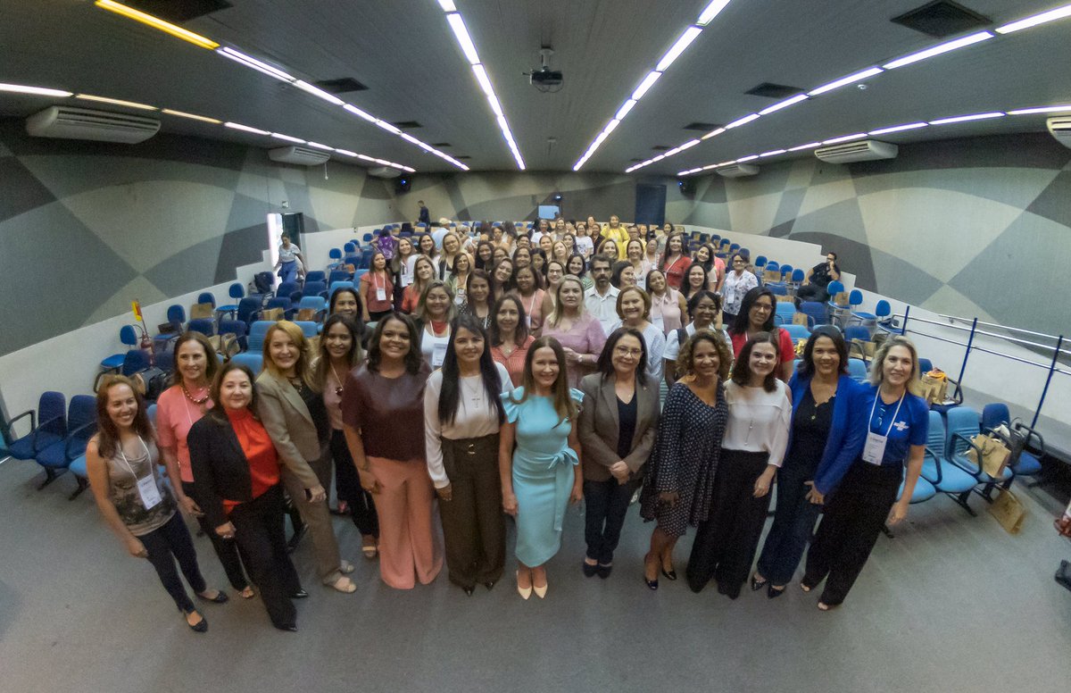 pi_sebrae's tweet photo. Registro da primeira atividade da programação do #SebraenaSGE, o I Seminário de Lideranças Femininas, apresentou um bate-papo inspirador e reflexivo com algumas das mulheres empoderadas do cenário atual.
#SebraePI #SGE #SGE2019 #SemanaGlobaldoEmpreendedorismo https://t.co/SbXyv6UVsT