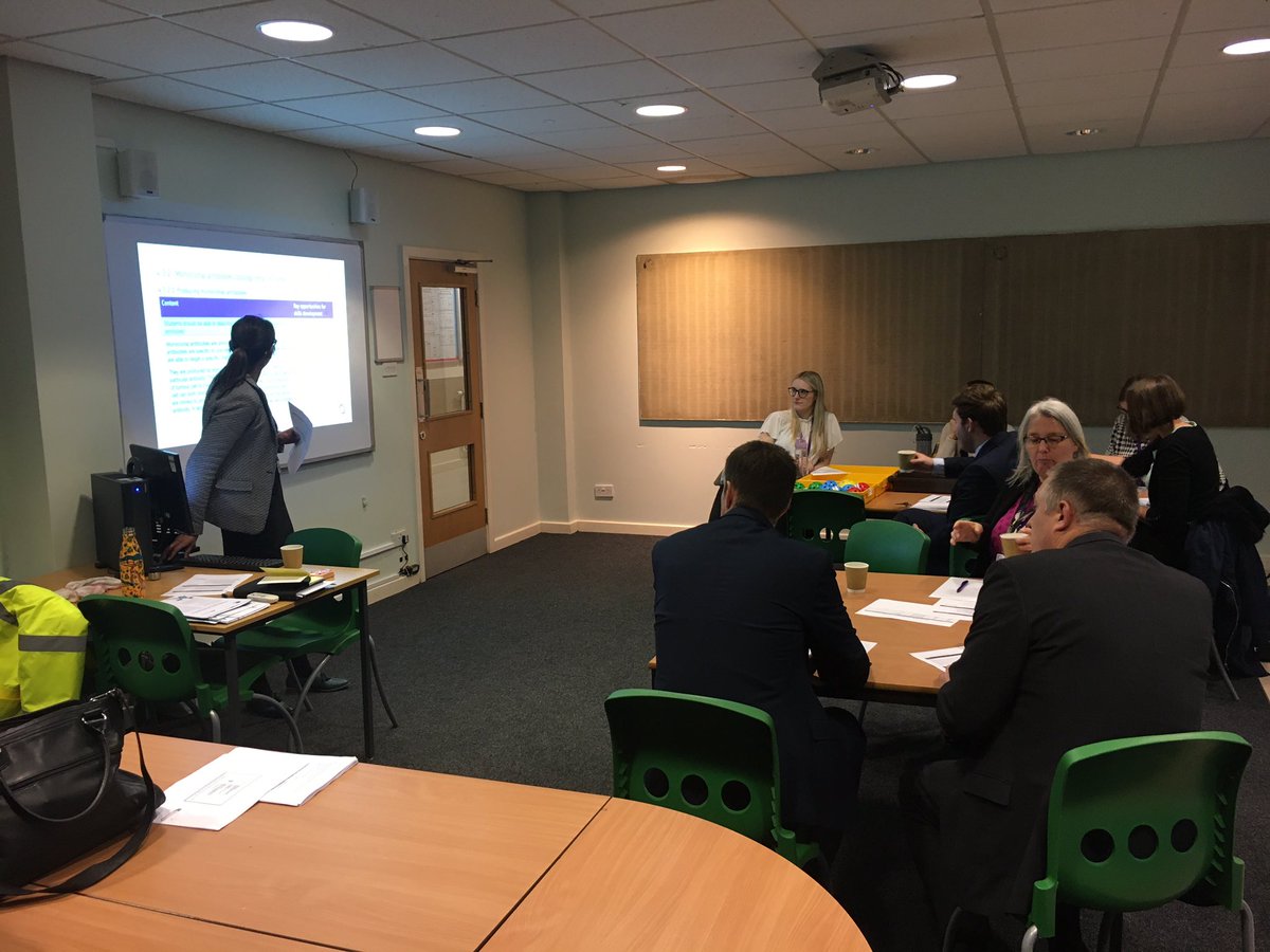 kershaw_diane's tweet photo. Subject Knowledge Enhancement, teachers teaching teachers @OAHemsworth @OutwoodFreeston @OAS_science @OGA_Sci @OgatD #alwayslearning #highqualitycpd https://t.co/cikz2gjlzK