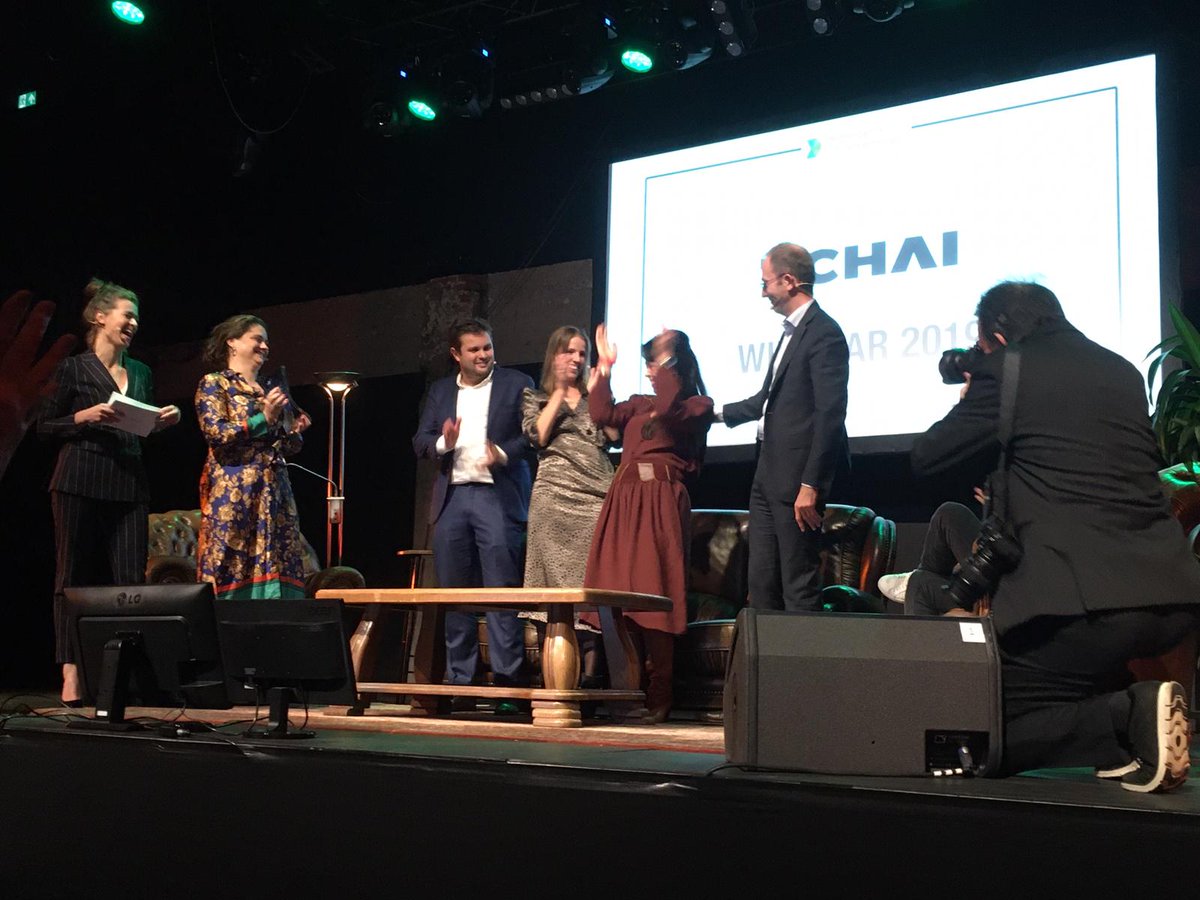SoMeMonteur's tweet photo. En de winnaar van de Rotterdamse Ondernemers Prijs 2019 is TChai! Van harte gefeliciteerd! #ROP2019 @ROP010 #rotterdam #MakeItHappen https://t.co/M5gjAki4nM