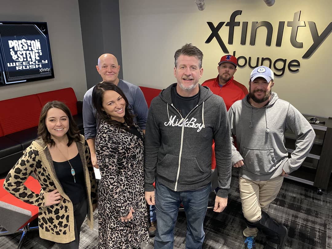 PrestonSteve933's tweet photo. Welcome to our new digs! #XfinityLounge @933WMMR #ItsSoClean
Also, a reminder to check out the latest #WeeklyRush on @Xfinity https://t.co/vAE776ivzZ
