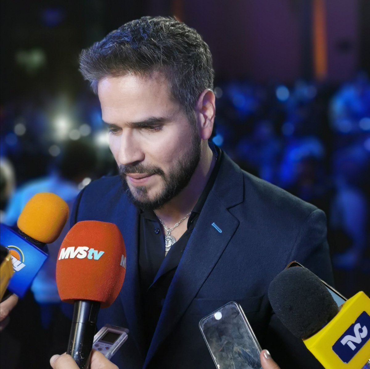 eMarteliProyect's tweet photo. Estreno de la telenovela @MedicosOf escrita por Fernando Garcilita y Vanesa Varela, socios de @SOGEM_Oficial. Transmitida por @Canal_Estrellas. Producción de José Alberto "El Güero" Castro.
Fotografía de @CarlosMarteli. https://t.co/ODjpua9FEJ