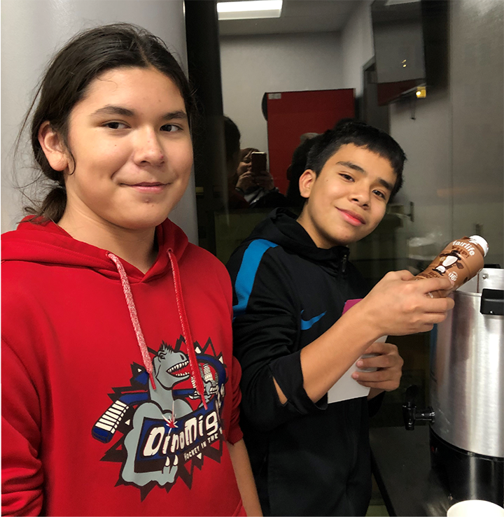 EquityOnIce's tweet photo. We had the best  #HotChocolate thanks to @fairlife  and Great Lakes @CocaColaCo ! 

Thanks to all who participated in last night's #Skate4Equity fundraising event in support of #EquityOnIce @MovingBrownbody @idnomights #FriendsOfSaintPaulHockey and the @sppdmn Activies League. https://t.co/daKp8gjz1b