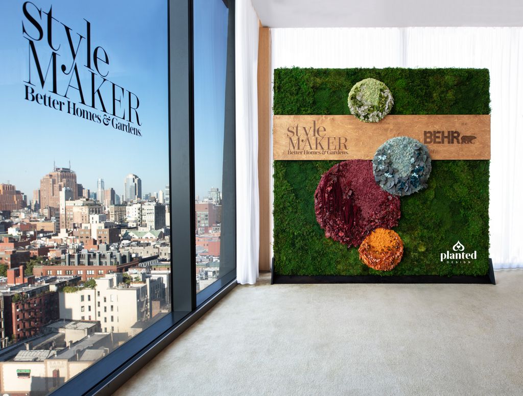 PlantedDesign's tweet image. We’re really stoked to share this #RentalWall we made for @bhg’s 2019 #Stylemaker conference in NYC. The circles of #PreservedFlowers show off @behrpaint’s new colors on drippy paint can lids.

#PlantedDesign #CustomDesign #Rentals #PreservedFoliage #Branding #InteriorDesign