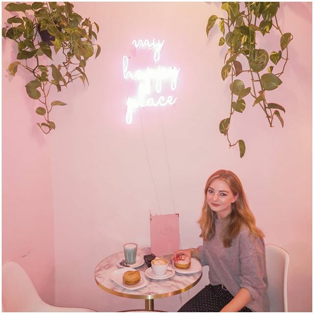 Just a bit more @blanche.bakery spam to get you through your Monday evening 🍩☕ enjoy my moon face xo ift.tt/33YYZOl