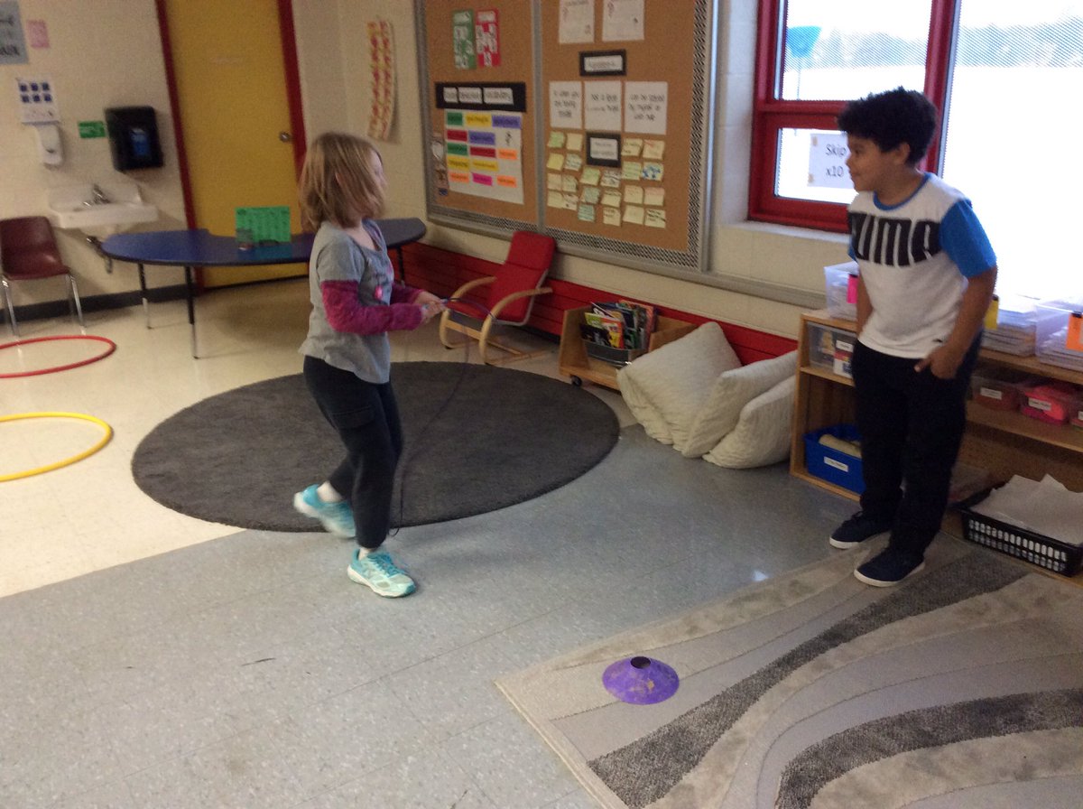 FeereLaura's tweet photo. The 3’s had a blast using an obstacle course to practise flexible thinking today. First we warmed up by trying it normally. Then we practised using flexible thinking by following mixed up directions from friends. @HDHurricanes #superflexablethinking https://t.co/fmGWEzgOHX