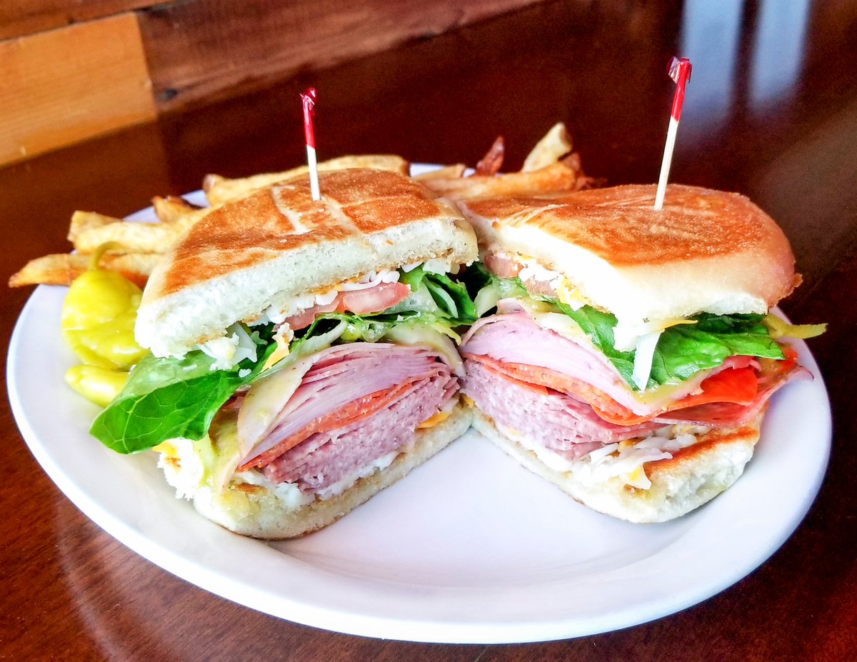 BillsonTheHill's tweet image. Weekly Special - Italian Cold Cut &amp;amp; Fries - $10
Toasted French roll filled with salami, Canadian bacon, pepperoni, romaine lettuce, tomato, onion, sliced jack cheese, pepperoncini, &amp;amp; a drizzle of herb vinaigrette. 

#weeklyspecial #coldcut #lunch #Seattle #MondayMotivation