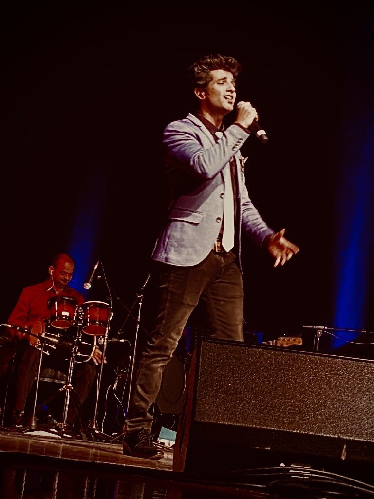 ANKUSH_00007's tweet photo. #Singerslife #Londonlive #Pride #mymotivationsmypride #rockonmusic #angelevents #lycaradio #sunriseradio ❤️❤️❤️❤️ https://t.co/iekCvGlgXC