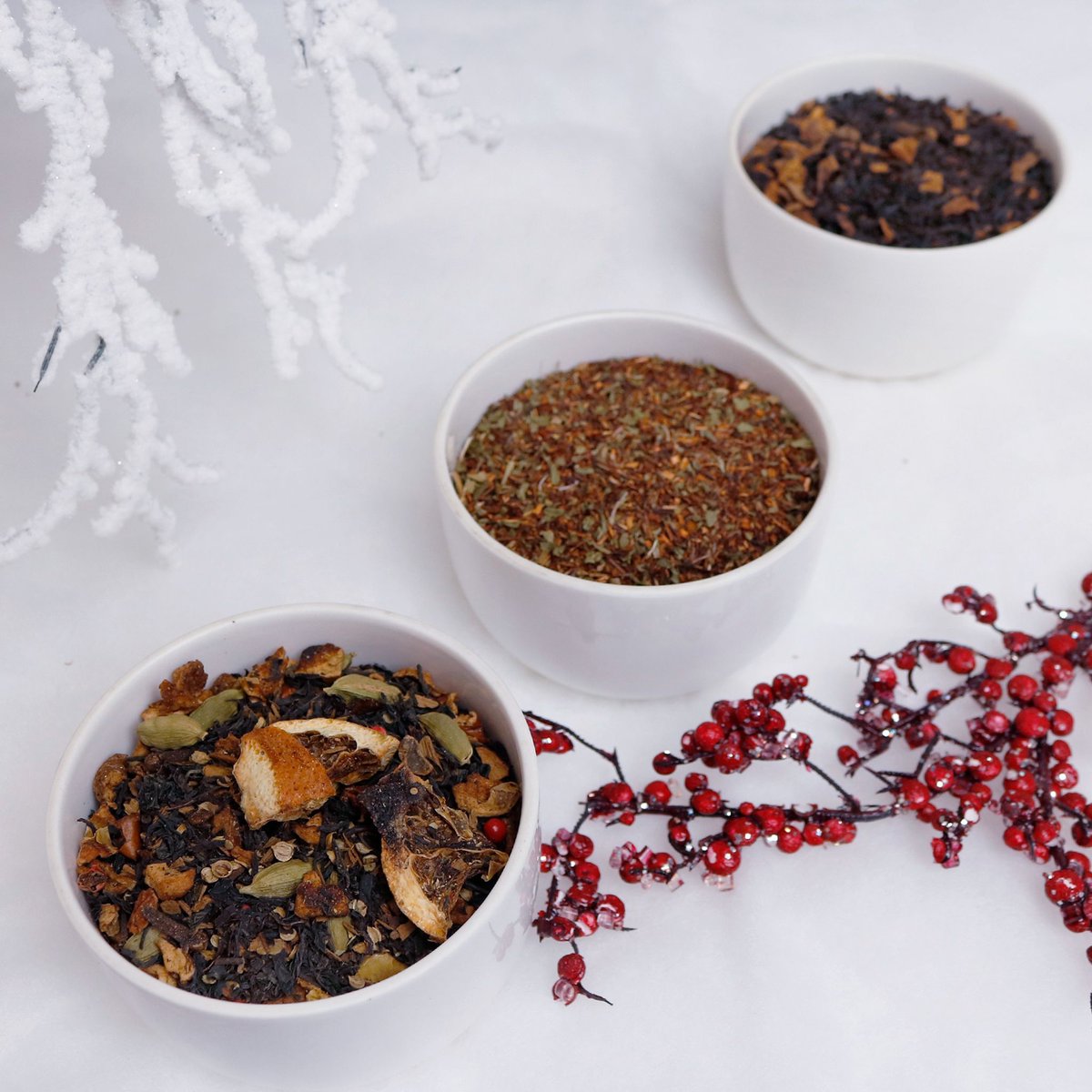 Let it snow, let it snow, let it steep! 🌨️😍☕️ Our delicious seasonal blends are ready and waiting for you to welcome them in out of the cold! Try them soon before they're gone!
.
#teaqueens #teaqueen #teatime #teaparty #looseleaftea #tea #winter #snow #holidays #christmas