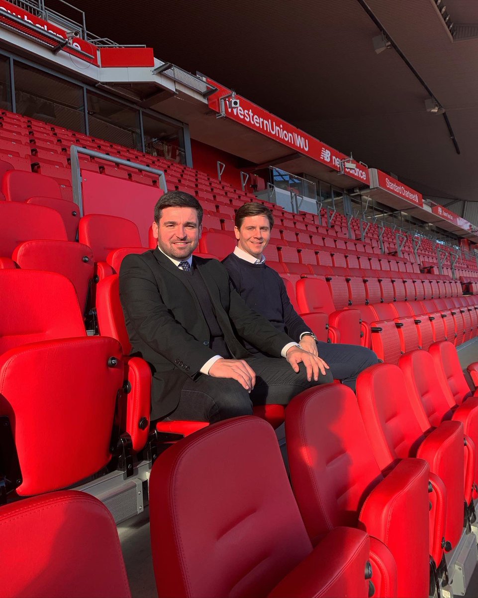 jordanjjwright's tweet image. Memorable day at our ‘Global Coaches Conference’, securing employment for 100+ @LLSonline students. Special thanks to @LFC &amp;amp; @LiverpoolHopeUK for looking after us #GCC2019 🎥🌎