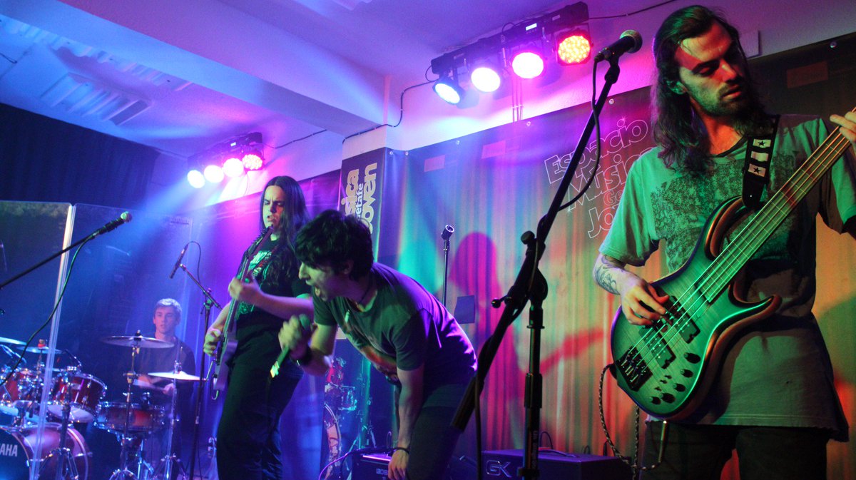 _ReedHopper's tweet image. los chavales

en concierto

una vez mas

pronto test de buzzfeed para descubrir que integrante de reed hopper sois

📸: @bjorkqte