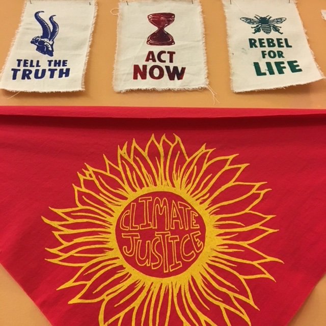 Want to see the bold, graphic work of print-based artists on the frontlines of the climate justice movement? 

Join us Thursday, Nov. 21 for the opening reception of Like the Waters, We Rise: Climate Justice in Print. 

RSVP here: eventbrite.com/e/like-the-wat…