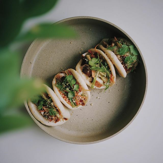 Just got home from the whirlwind of @saveurmag and wanting to eat all the steamed buns my face can handle. This is a Taiwanese gua bao with a xiaoxing wine and soy ginger braised pork belly and topped with toasted pine nuts and some curried pickled carro… ift.tt/2QvJNVl