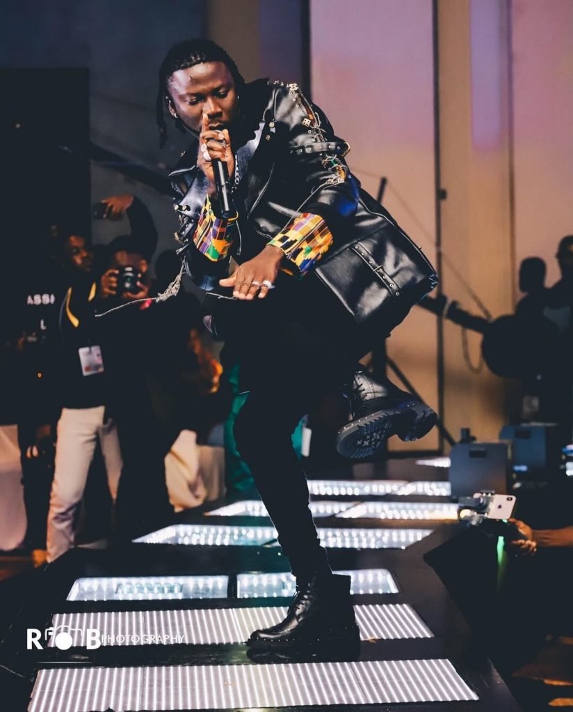 BurnitonAndy's tweet photo. New music drop moro..
Chaii..DemDead
#BhimBoss
#ProudBhimNative https://t.co/pkQnJeNX7Q
