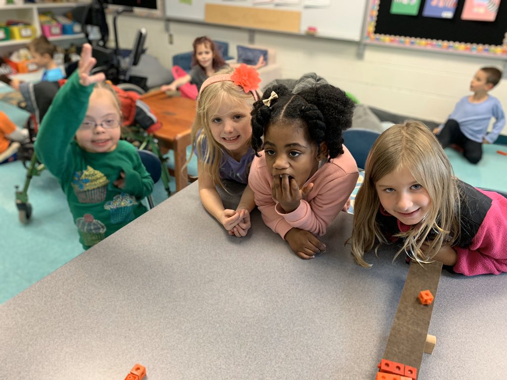 MsODonnellILES's tweet photo. exploring the fulcrum &amp; beam today! I love watching my firsties working so nicely in groups ⚖️ https://t.co/lYioU5wsOj