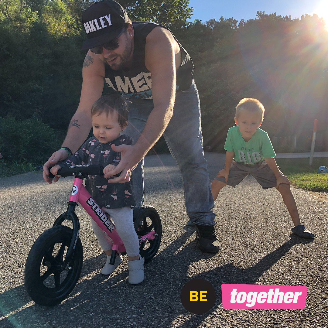 StriderBikes's tweet photo. The excitement of every first should be shared - even if the strides are teeny-tiny. #BEtogether
.
.
#FamilyTime #AccomplishTogether #MajorStrides #FirstStrides #KidsOnBikes #BalanceBike #ChristmasGift #Holidays #Father #Daughter #Son #QualityTime #StriderBikes #StrideOn! https://t.co/XGhIu2h3KR