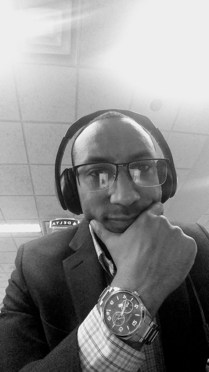 Heading to DF19' Cheers to learning, friends, opportunities and networking! And saving some time for reflection and solitude.  <a href="/Dreamforce/">Dreamforce</a>. <a href="/salesforce/">Salesforce</a> #DF19 #Ohana