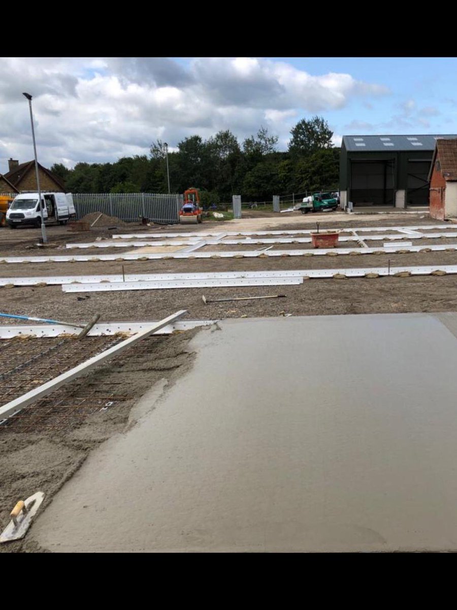 kformco's tweet photo. Kform install at Chertsey using K135 plus one extension riser. Hooper &amp; Sons Ltd working “smarter not harder” being able to setup multiple bay areas pre-pour, then pouring adjoining bay sections. https://t.co/da74HJC2Fg