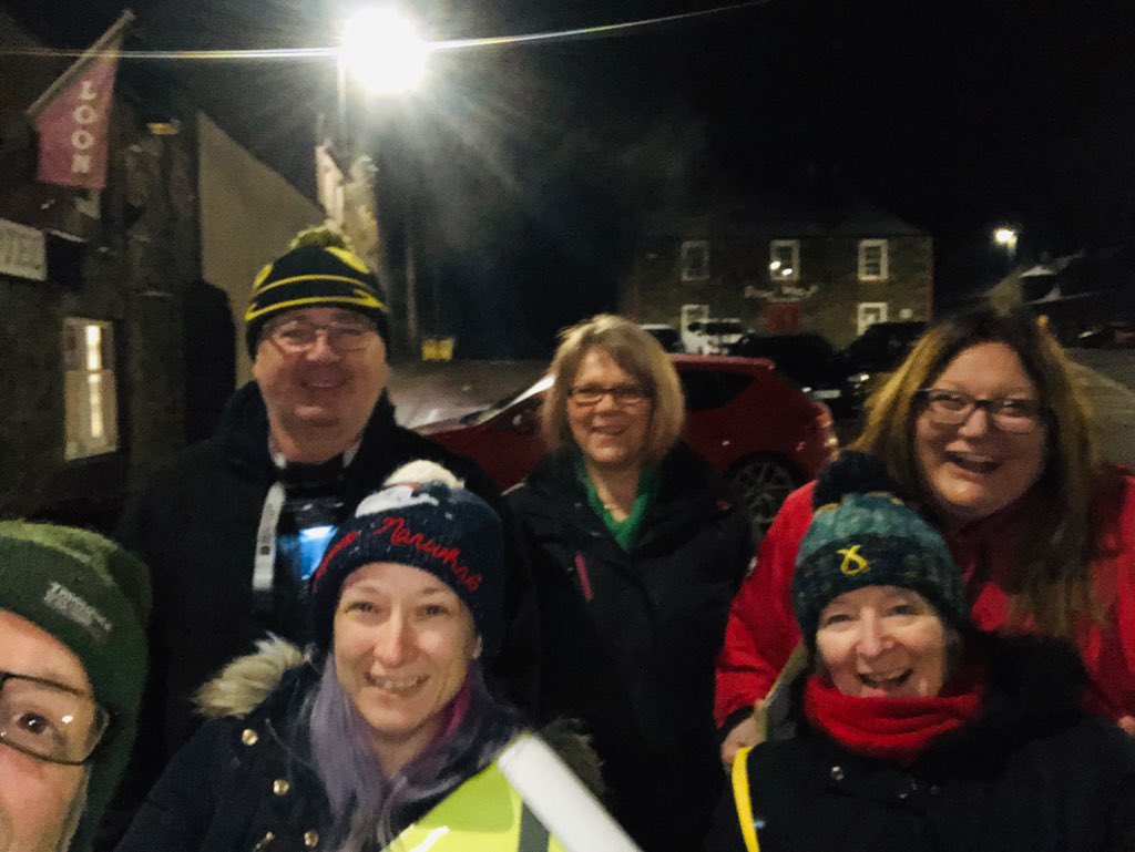 MorayLaura's tweet photo. Big well done to the @moraysnp teams out chapping doors in Elgin, Keith and Dufftown tonight. Hoping we’ll have defrosted in time to start again tomorrow evening! 🥶❄️ 

#ActiveSNP #BalticSNP #VoteSNP #GE19 https://t.co/nJBVSqmNWG