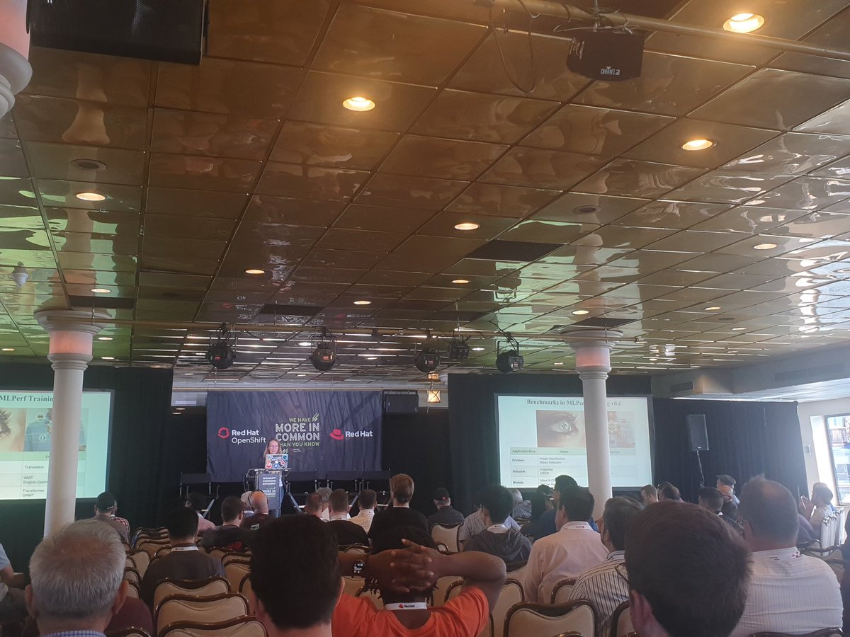 natalevinto's tweet image. Using and monitoring #ML with #GPU on #OpenShift4 + #Quay by @DianeFeddema at @openshiftcommon #SanDiego #Kubecon