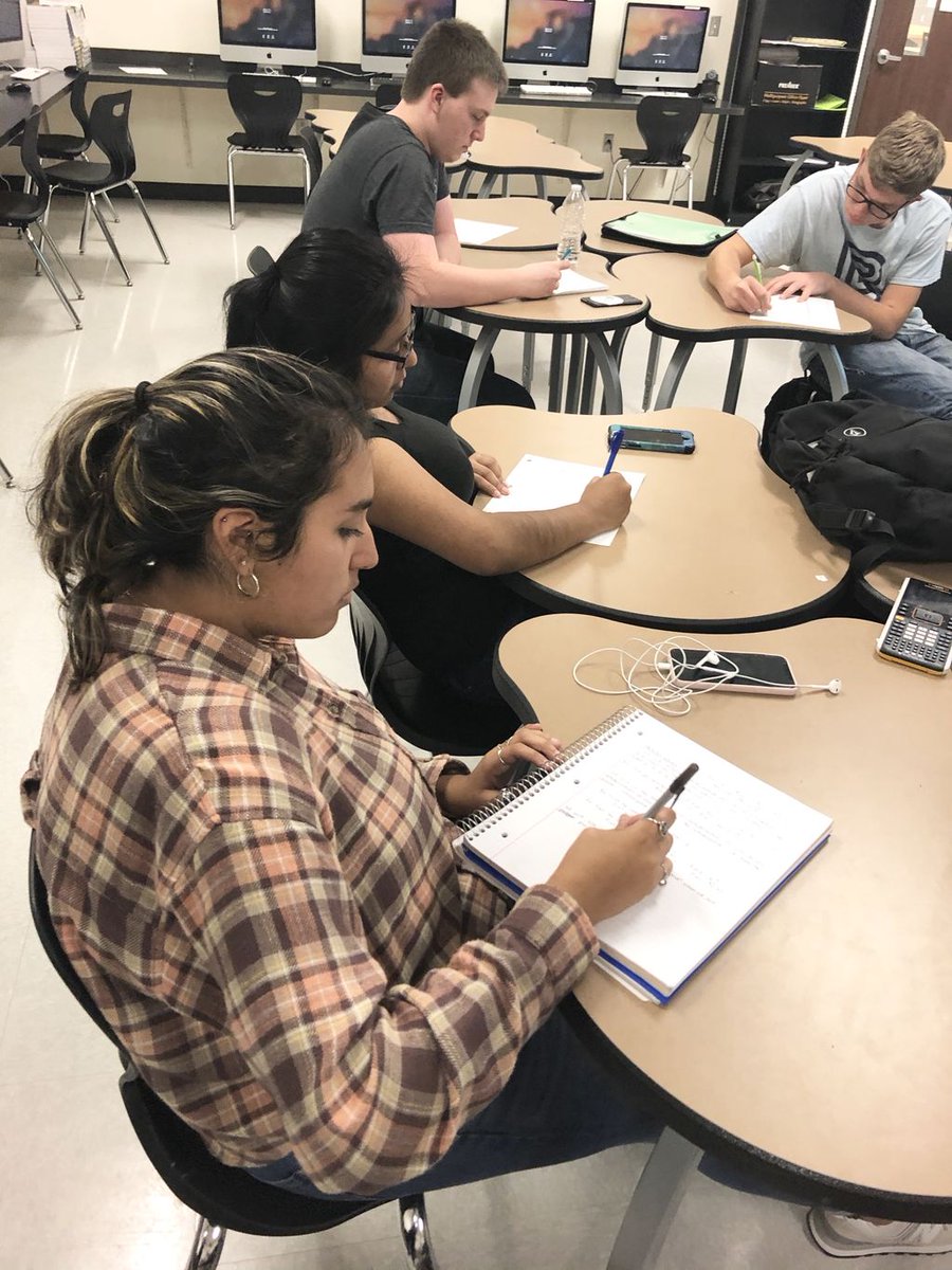 SeguinHSTx's tweet photo. AP Calculus AB students in Mr. Burns’ class @SeguinHSTx work through plausible rationalizations for defining antiderivatives to be a function such that the function’s derivative is f. #MatadorLearning https://t.co/97WwF3Lylo