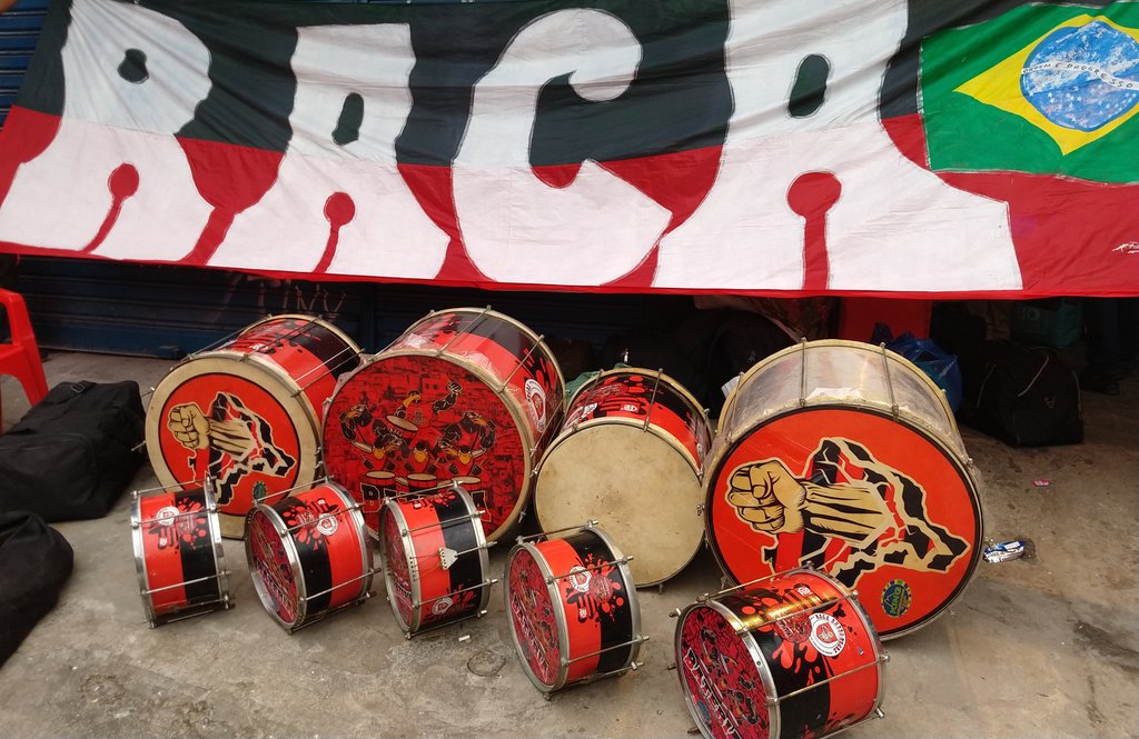 Bateria_rrn's tweet photo. Vamos em frente!

Libertadores é a nossa OBSESSÃO.

🇵🇪🇧🇷🥁 https://t.co/HUbTZuibip