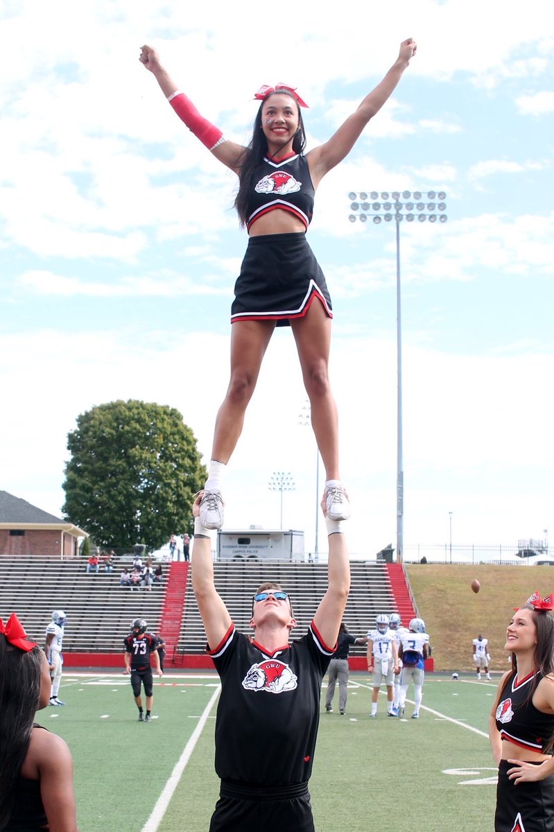 Introducing our cheerleader of the week:

Everyone meet Tawni ❤️🐾
Class: Junior
Hometown: Salem, VA 🛣
Major: Criminal Justice
Position: Flyer💪🏼
Fun Fact: Tawni has cheered for 14 of her 20 years of life!