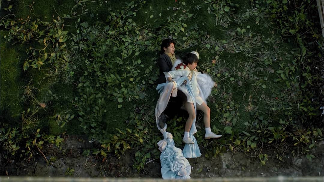 Biliyordum geleceğini.