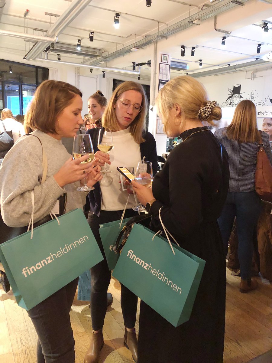gd_women's tweet photo. Financial conclusion: #Networking is solid gold! Thank you @finanzheldinnen for hosting this awesome #GlobalAfterwork 👍🏼👏🏽🙌🏻#GDWxfinanzheldinnen #GDWinHH https://t.co/HmSTwqaM1z