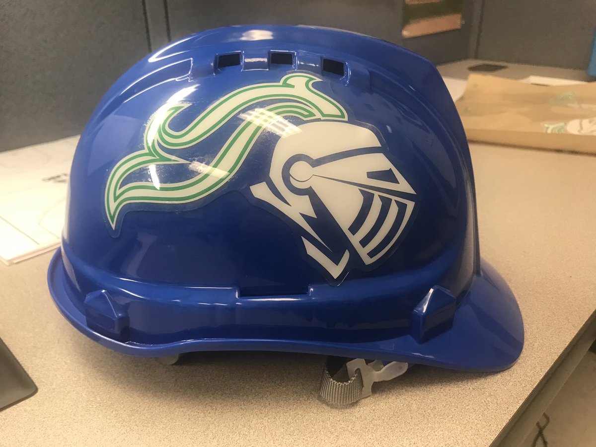 LNC_MensBBall's tweet photo. After 6 plus months of workouts, scrimmages and practices I am excited to see what these guys can do this year. First game tomorrow night at N. Gaston. #PlayHardPlaySmartPlayTogether #Hardhat who will get it week 1? #BlueCollarMindset @LNCAthletics https://t.co/H7pmQH0dq0