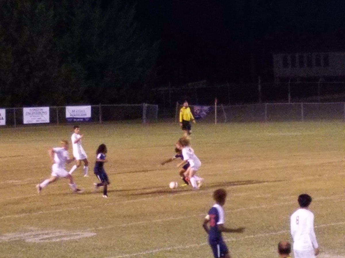 Kendra_Hamby's tweet photo. ⚽️⚽️9-1 win for @vanguard_high Varsity Boys Soccer tonight! Keep up the teamwork. Go Knights! @Grantham_Greats https://t.co/KpdSDaqwfk