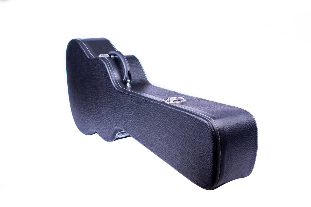 ConchaSolutions's tweet photo. Just finishing this #photoshoot for my new client...
What about this #Peruvian #guitar #case
This product will be available soon... #photography #photographer #conchaphotography #conchastyle #conchatrip #conchasolutions https://t.co/wAFBJeZ0Id