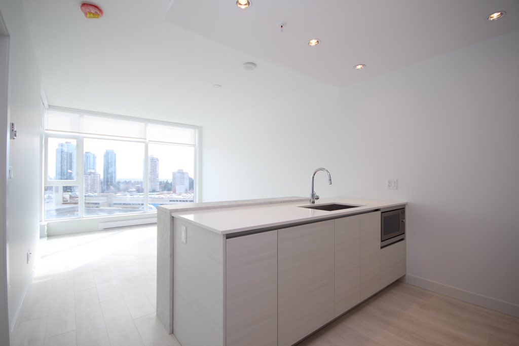 DaveHaboosheh's tweet photo. New Listing at Station Square Metrotown!
2 year old 1-bedroom with over height ceilings and a South/East outlook. Listed $699,000 https://t.co/rFuRHU7L6W