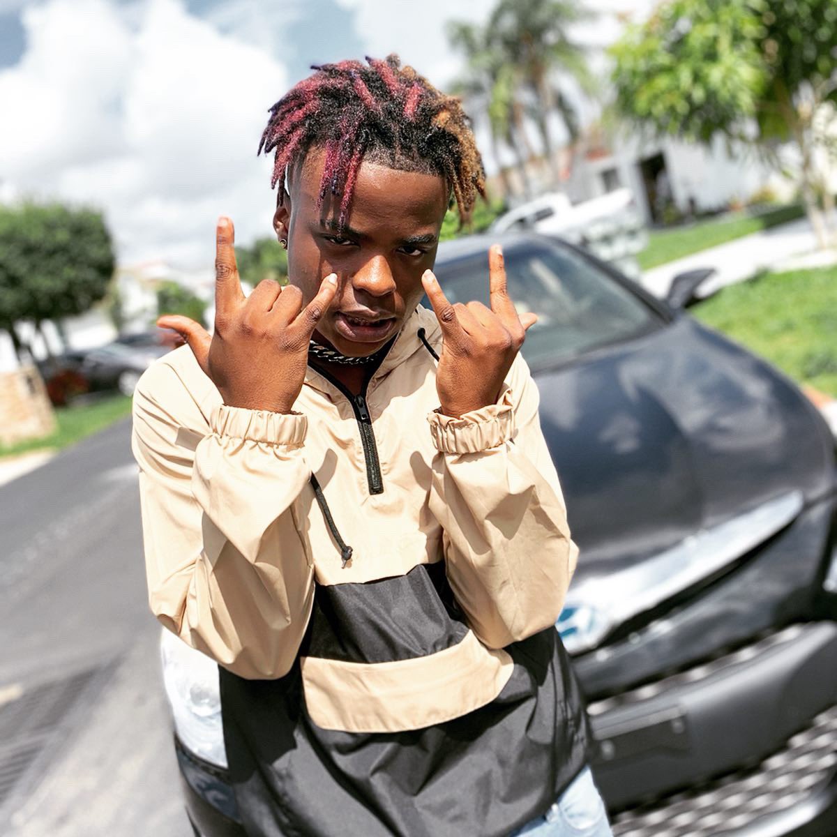 TheRealPlugoz's tweet photo. Finna start gettin on this shit more often 🤷🏾‍♂️🖤🧟‍♂️ https://t.co/2J9J7Gpt5n