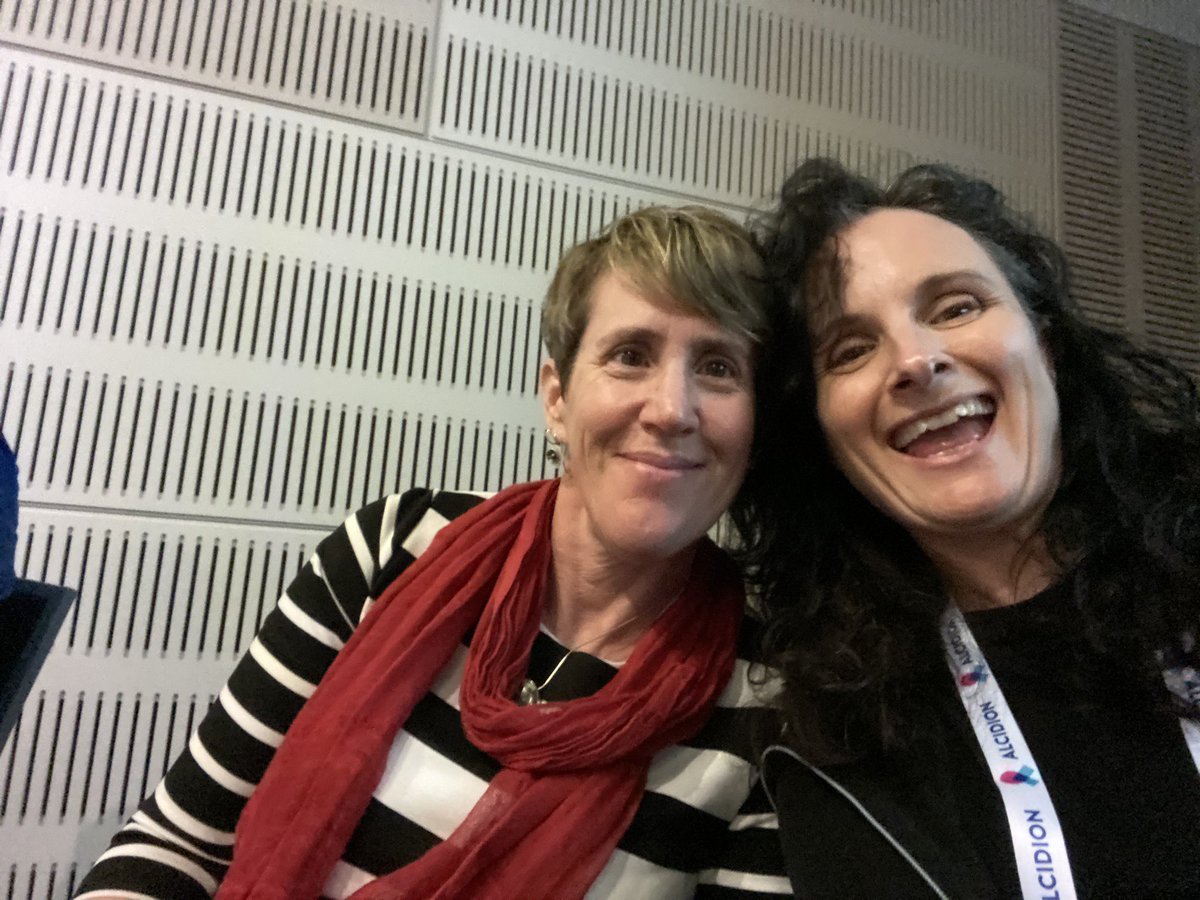 DrKmacsmith's tweet photo. I earned my #CiLN badge at #hinz2019 today! Great to work together in partnership with other passionate Clinicians across the system @virtualruth https://t.co/Pbg34lGALB