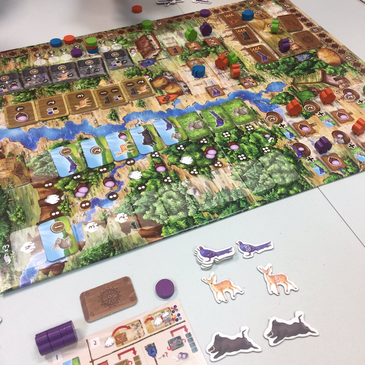 fxchou's tweet photo. Kingdom of Middag. Resource management and worker placement with ancient Taiwanese theme. You need to choose prey carefully and exchange for better benefits in each round. https://t.co/n2tiFlrxyz