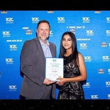 InterEdmonton's tweet photo. Inter 2000 Sarah Moorji played her last college game last week for NAIT -big congrats to her as while at NAIT she was named Rookie of the year and awarded All conference top 11 midfielder! Can’t wait to see what you conquer next Sarah! #InterFamily #InterRoots https://t.co/P6w0Xj4Cjp