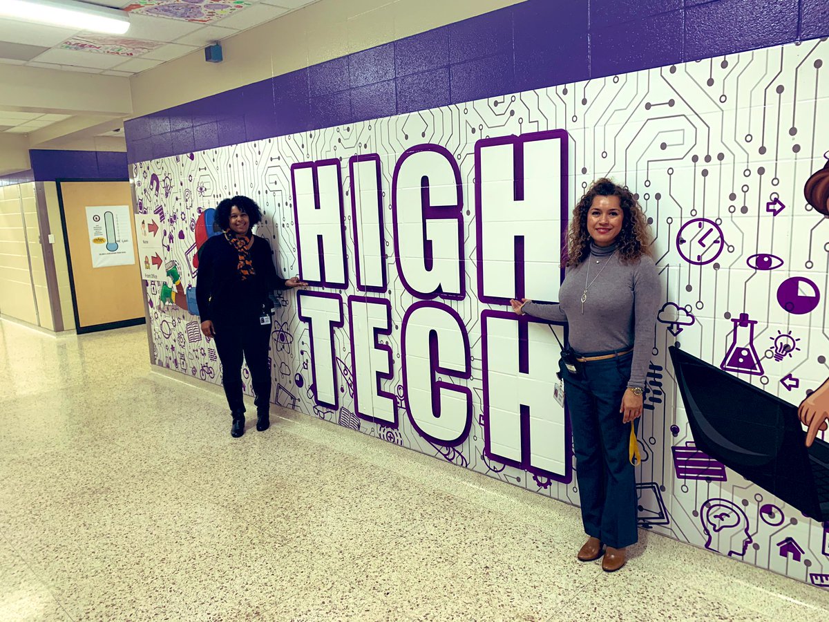 lorenarojo's tweet photo. @RoyalwoodLions we are so excited about our #REHighTech artwork! @SheldonISD #LevelUp @KendraBlessed https://t.co/qKggYOyDvr