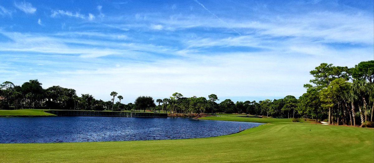 ChefDanielV's tweet photo. Turned out to be another beautiful day here at The Lox!  Tomorrow even better.  Golf, friends and camaraderie in full swing! https://t.co/iE5ykkl6Qv