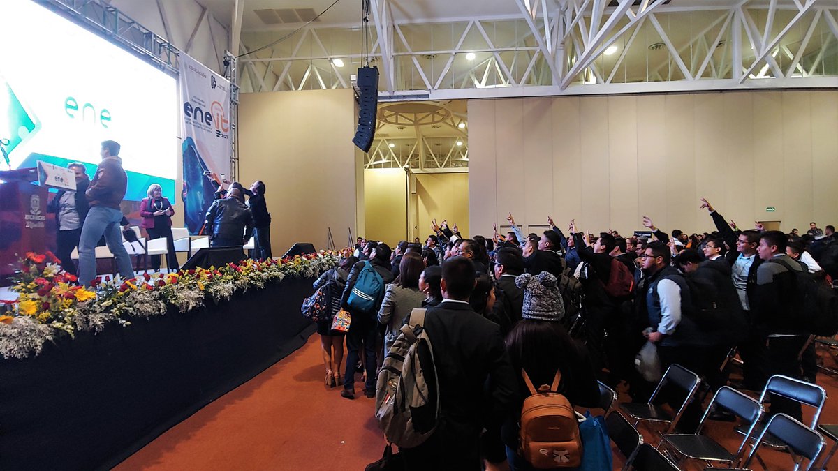 pcramirezs's tweet photo. Nuestra coequipera Moni Villalobos participó en el #ENEIT 2019 del #TecNM con #Conferencia y testimonio para el #FuckUpNights, contando con auditorio lleno. ¡Gran experiencia y muchas gracias al comité organizador, asesores y estudiantes participantes!

https://t.co/le22JuFkoJ https://t.co/eoN3QtTM9M