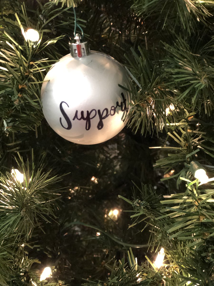 SFU_FLI's tweet photo. An impactful night identifying our #CoreValues and then defining them! We then shared with the group to see similarities and differences in the way we define the same values we may hold! We also got into the Christmas spirit! #TisTheSeasonForLeadership #comeFLIwithus https://t.co/iiGsjLoI9B