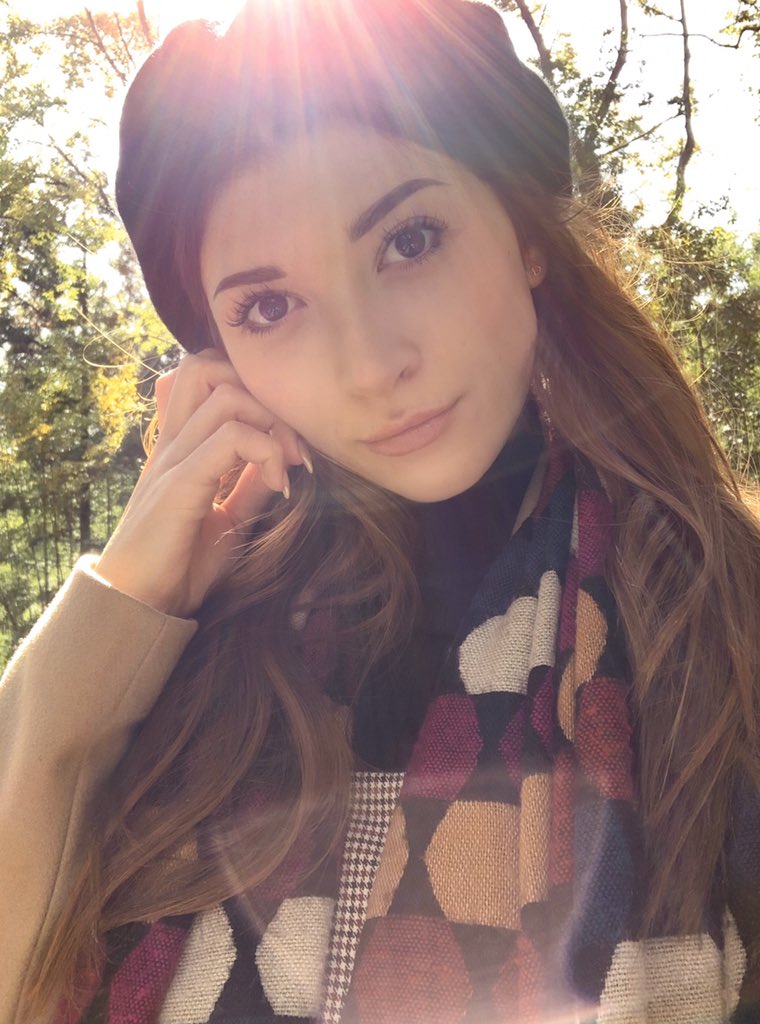 Goddess Eva 💋 tweet media