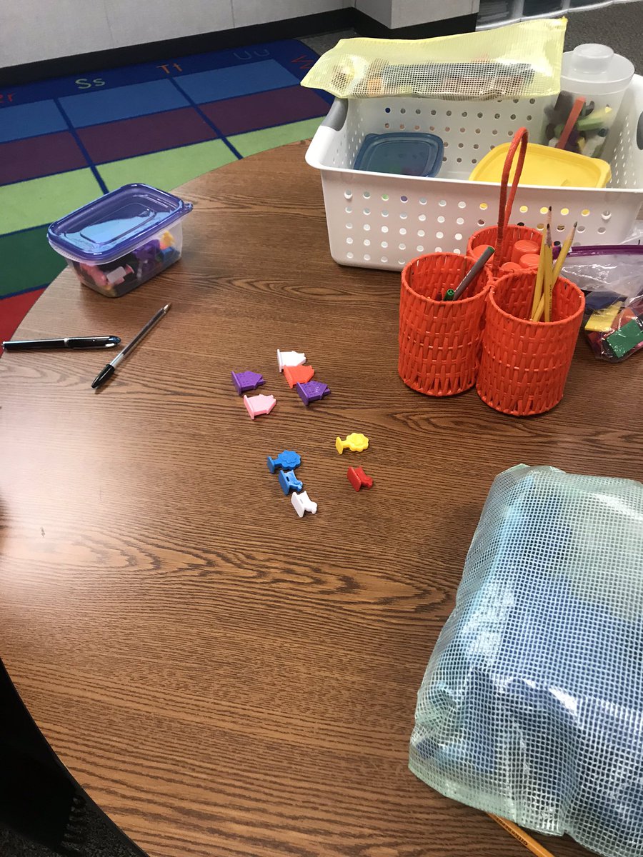 Millersmath17's tweet photo. Miller math night: parents using tools to represent the problem. They enjoyed being kids tonight and experiencing our math lesson today. #proudparents @RobRangers https://t.co/0ydMhErxh3