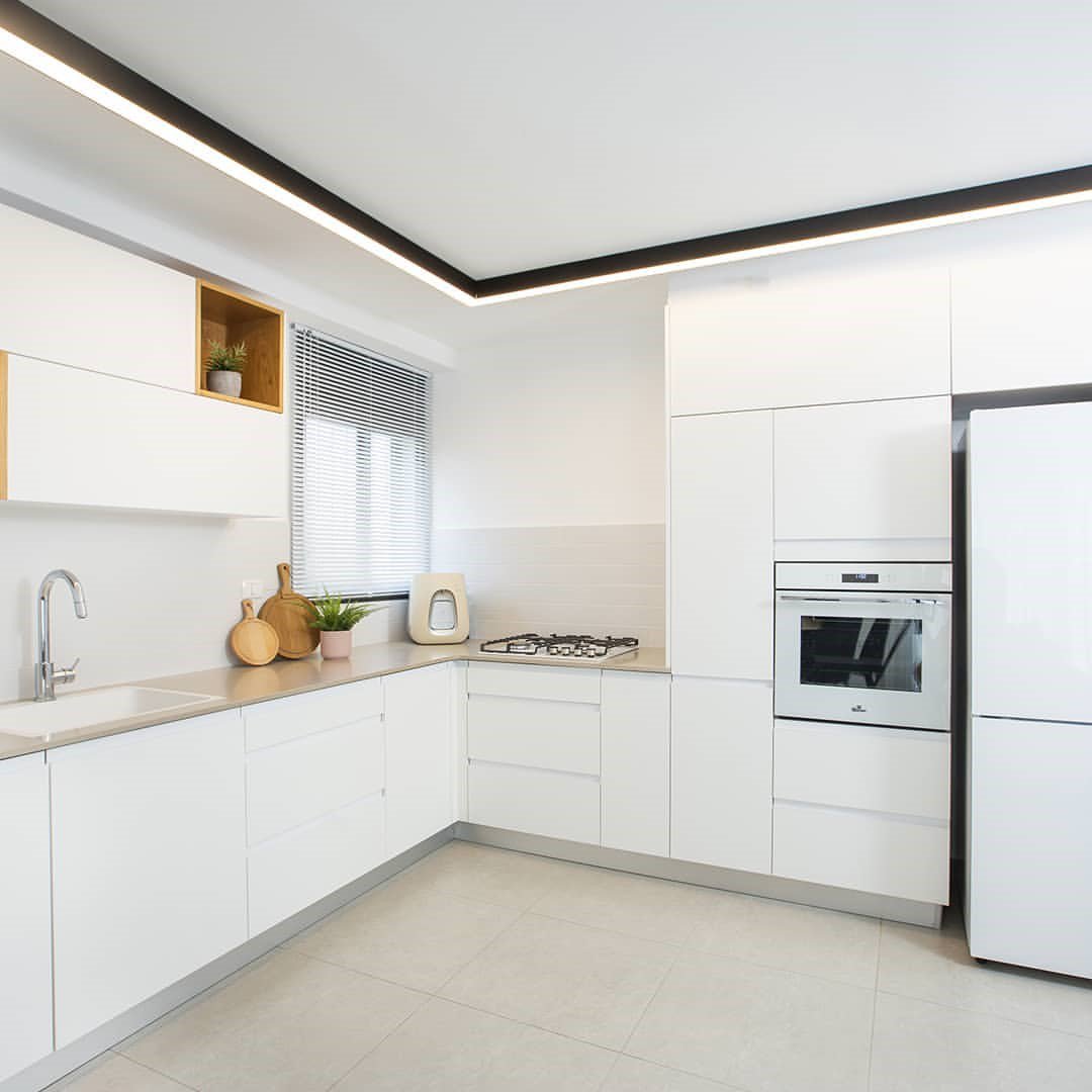 CabinetNow's tweet photo. Wow talk about a white kitchen!  You can renovate anything in your home. You can do it and we can help you with our custom cabinets and drawers! Check out our website for your custom space needs!
https://t.co/kpGlrG9uVG

[Credit.  @orit__lav  ] https://t.co/geSbjFmfJr