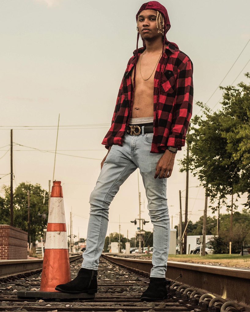 ScorpionMStudio's tweet photo. Don’t cross me 💯
📸:@joe112899 
*
*
*
#modelswanted #scorpion_Studios #teamnemesis #mwcurveswanted #futurefacesmodels #newfaze #loveelitemiami https://t.co/GjXWU6KBvM