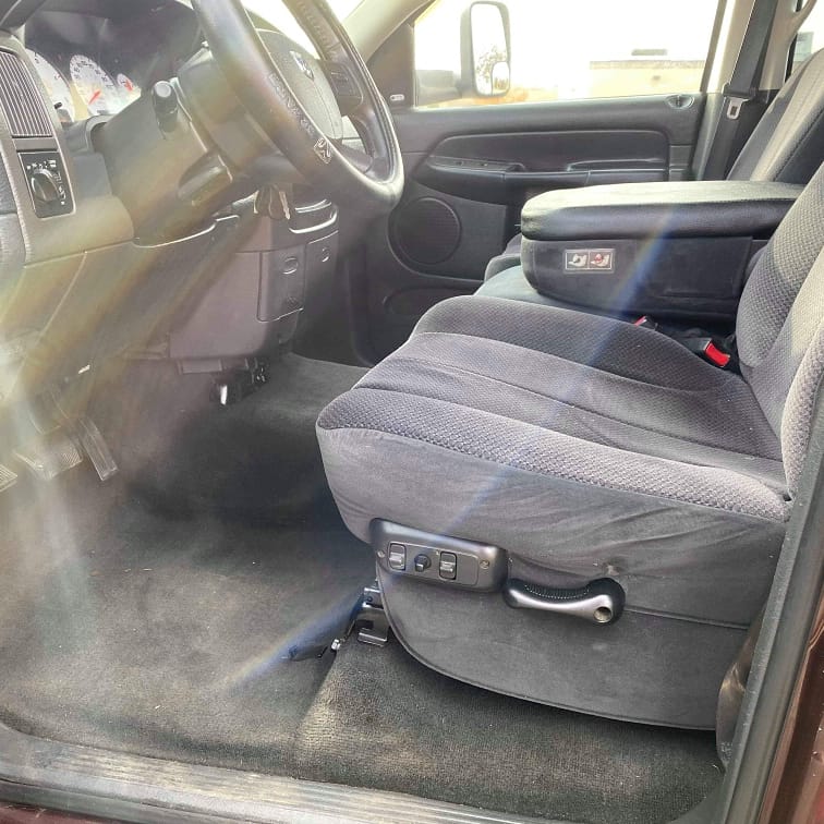 InterstateSales's tweet photo. 💪2005 Dodge Ram Dually💪
1500 down with approved credit 
🎈🎈Clean interior 🎈🎈
Great truck 🎯
🤳🤳Call Cesar today🤳🤳
☎️(478)956-5674
Or you can visit our website at 
🌐https://t.co/6Mv7Kx2z1o
#usedtrucksforsale https://t.co/KG2EJC7Dxm