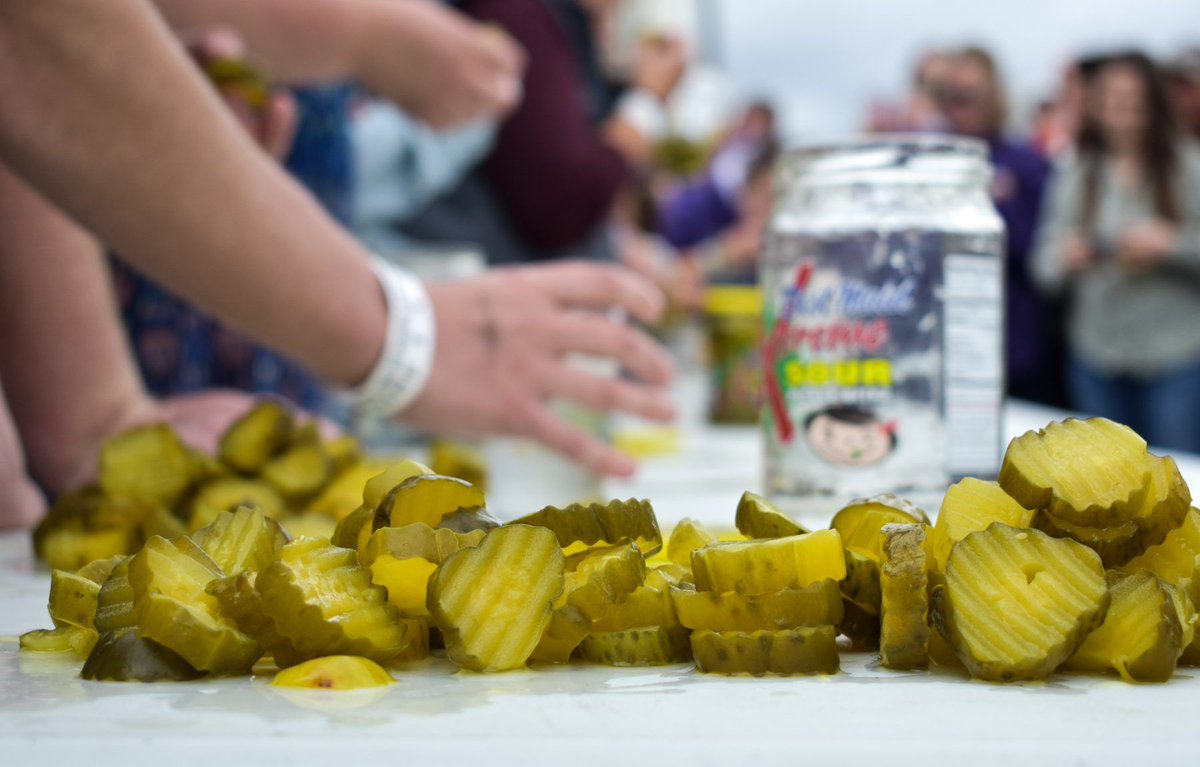 socialsnewz's tweet photo. Catch the conversation with Noah Bass from @BestMaidPickles and @RethinkCreate to hear about working with an iconic brand and how to innovate without losing the authenticity of a 100-year-old company! 🥒 https://t.co/q11i15svTc #RethinkCreative #Pickles https://t.co/VrJGWbfJsA